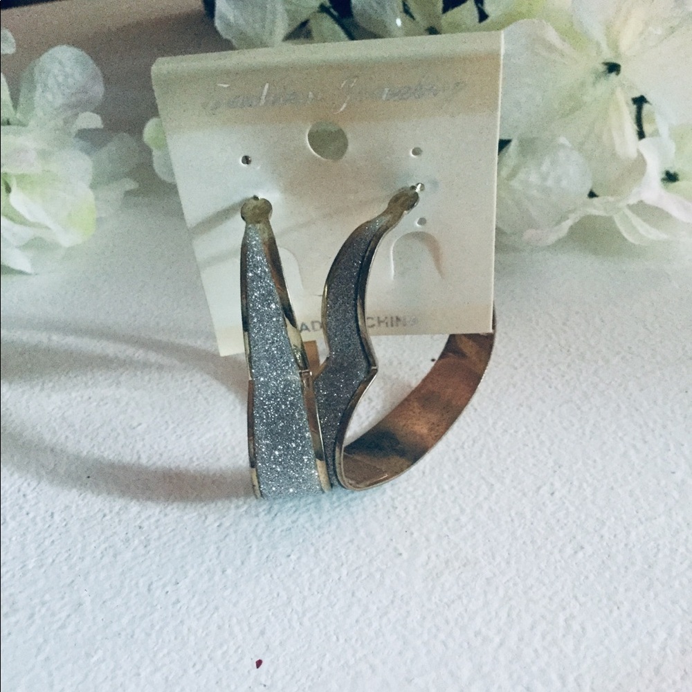 Fashion jewelry heart earrings